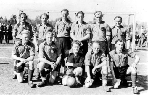 Gründermannschaft VfB Holsen im Jahr 1948